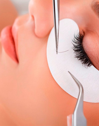 Pesta&ntilde;as extensi&oacute;n pelo a pelo y volumen tecnologico